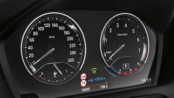 Активний круїз-контроль.