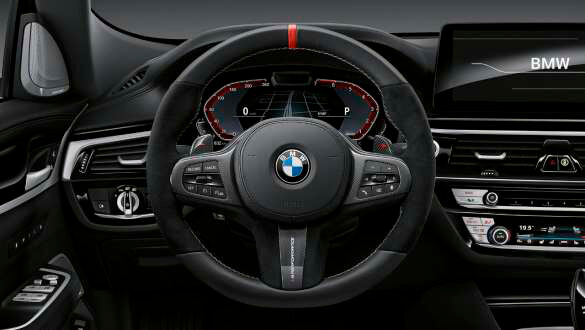 Кермо M Performance.