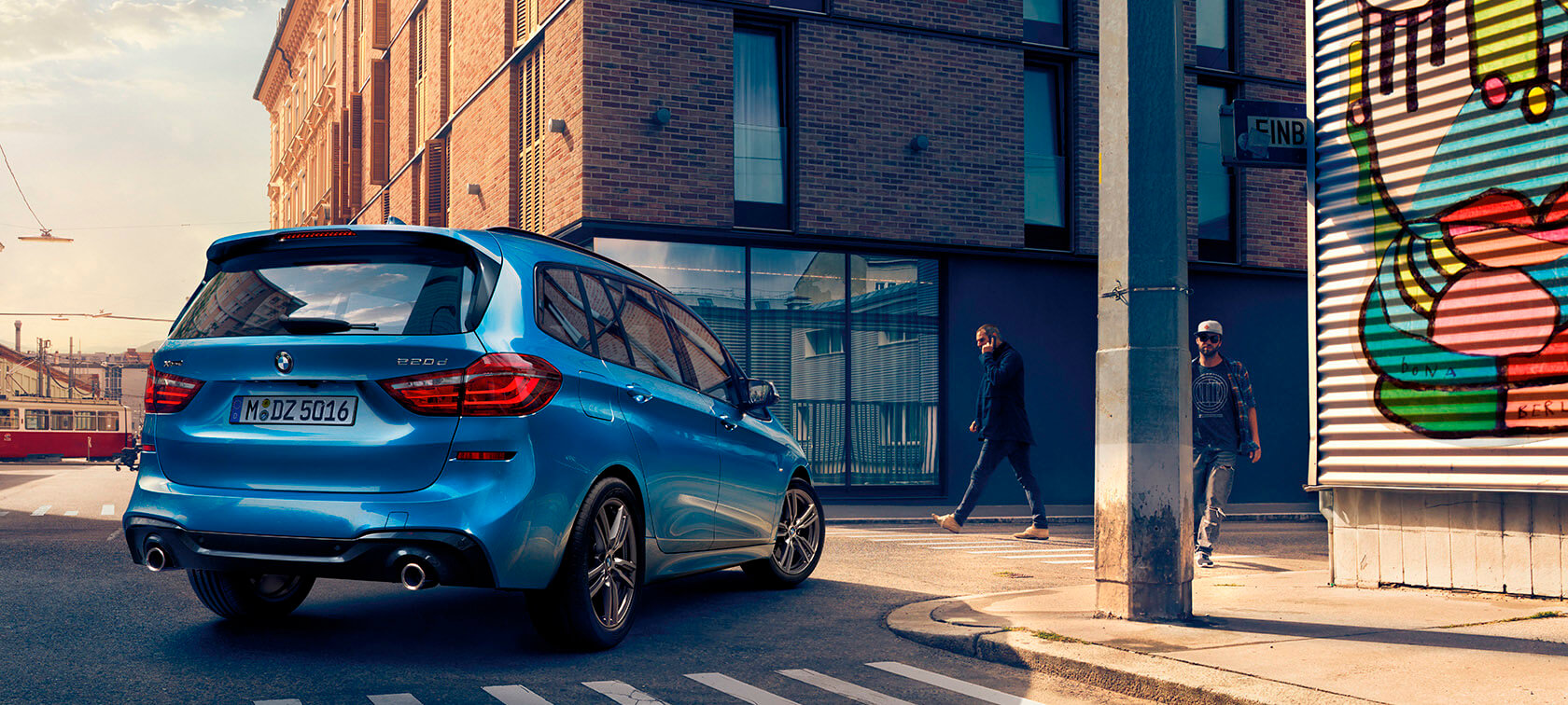 ПІДНІМІТЬ ОБЕРТИ СВОЄЇ РОДИНИ.