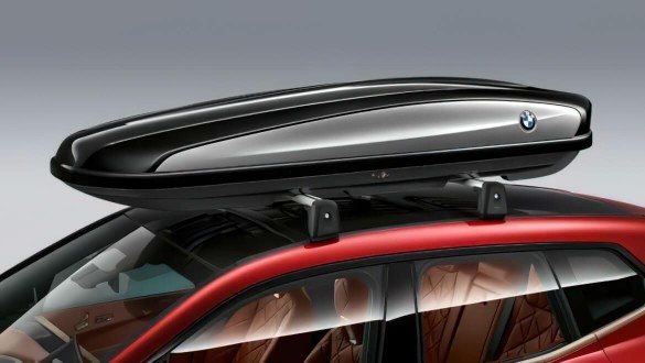 Багажний бокс BMW 520 кольору "Чорний"/"Сріблястий Титан".