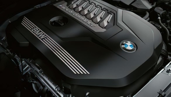 Рядний 6-циліндровий двигун M TwinPower Turbo.