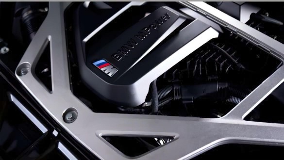 Рядний 6-циліндровий бензиновий двигун М TwinPower Turbo.