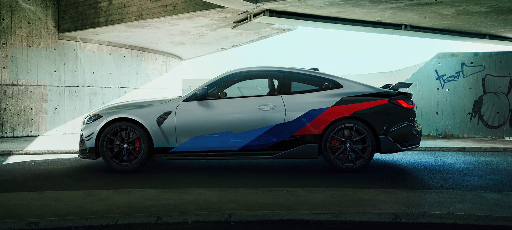 ДЕТАЛІ BMW M PERFORMANCE.