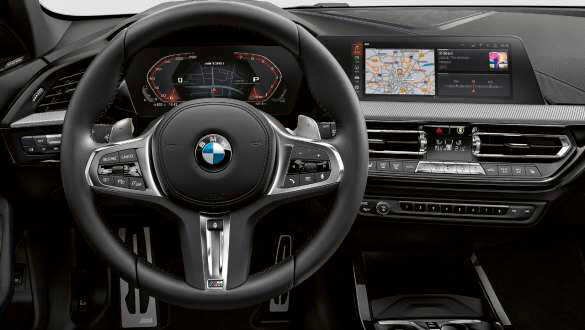 Рульове керування M Sport із сервотроніком.