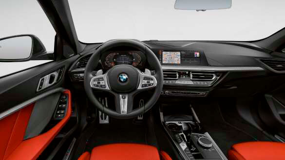 Оздоблення салону 'Illuminated Boston'.