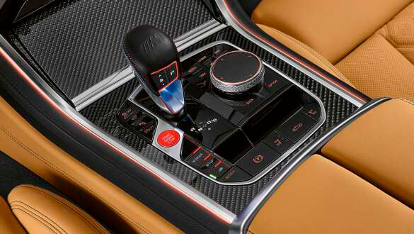 8-ступінчаста коробка передач M Steptronic.