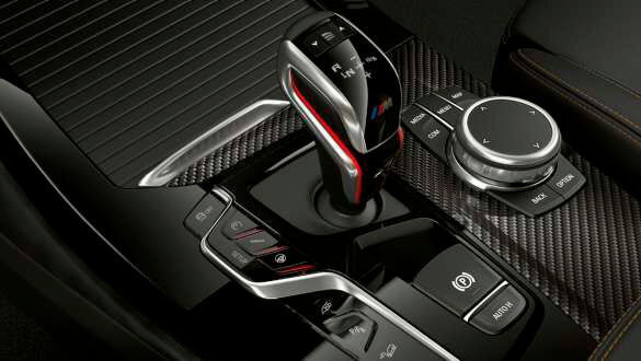 8-ступінчаста коробка передач M Steptronic.