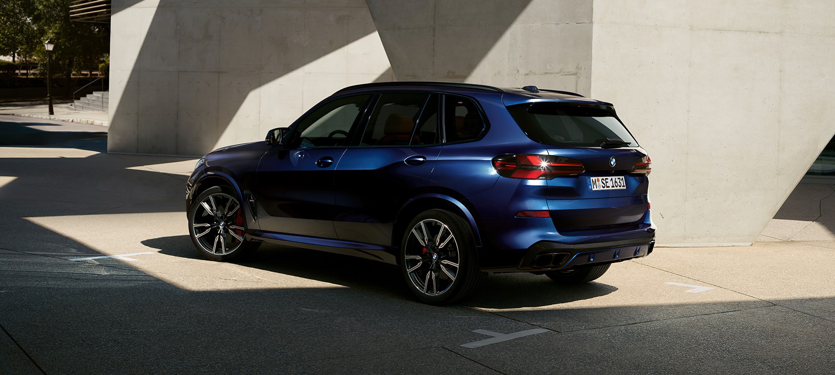 НОВИЙ BMW X5 M60i xDRIVE – ОСОБЛИВОСТІ.