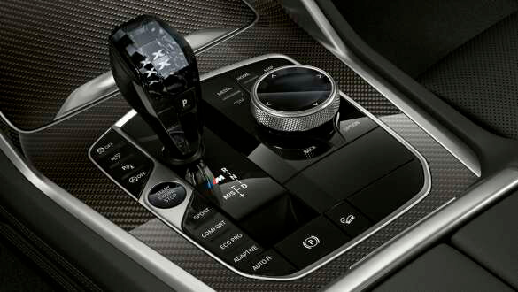 Важіль перемикання передач зі значком М.