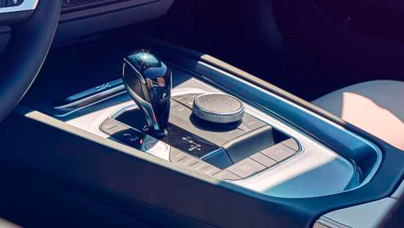 Спортивна трансмісія Steptronic.