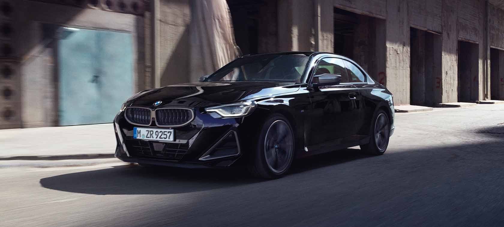 BMW M240i COUPÉ ТА BMW M240i xDRIVE COUPÉ – ОСОБЛИВОСТІ МОДЕЛЕЙ.