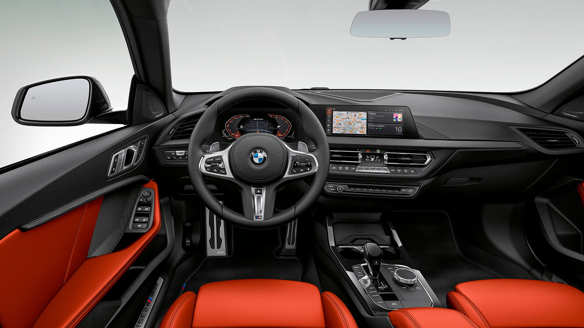 В ЦЕНТРІ УВАГИ – ВОДІЙ ТА ПАСАЖИРИ.