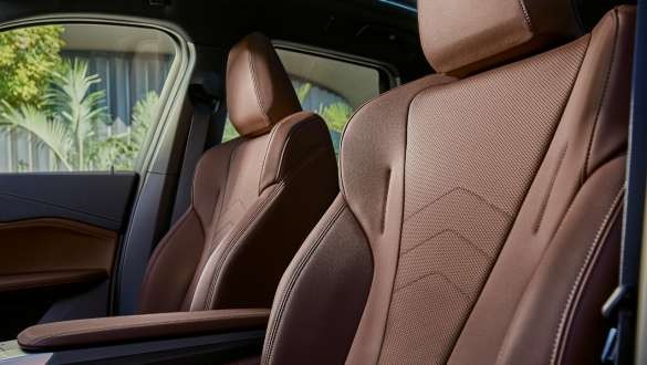 Завжди зручна посадка з «активними» сидіннями спереду