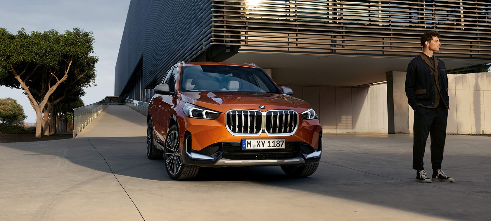 ОСОБЛИВОСТІ ЗОВНІШНЬОГО ДИЗАЙНУ BMW X1