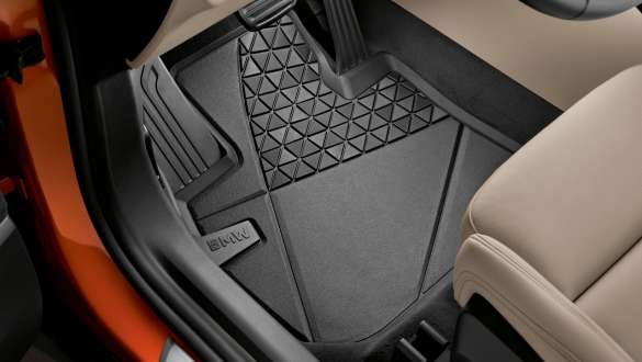 Килимки в салон для будь-якої погоди