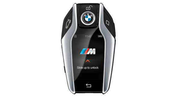 Кнопка перегляду з M логотипом.