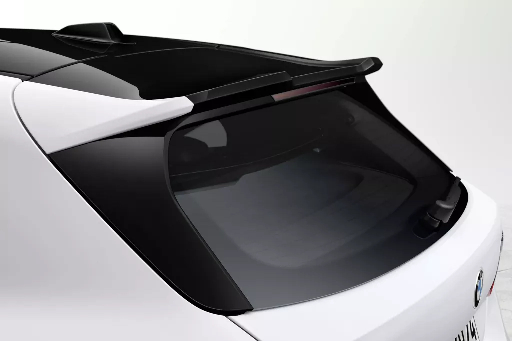 Загострює задню частину.