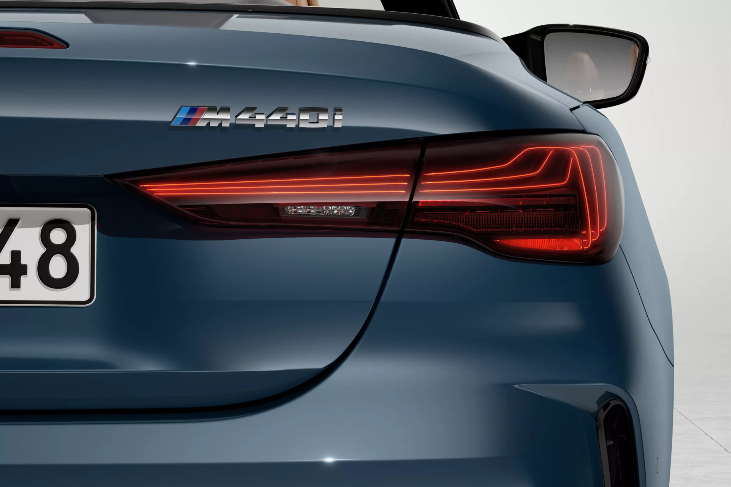 Вас помітять із будь-якої відстані.