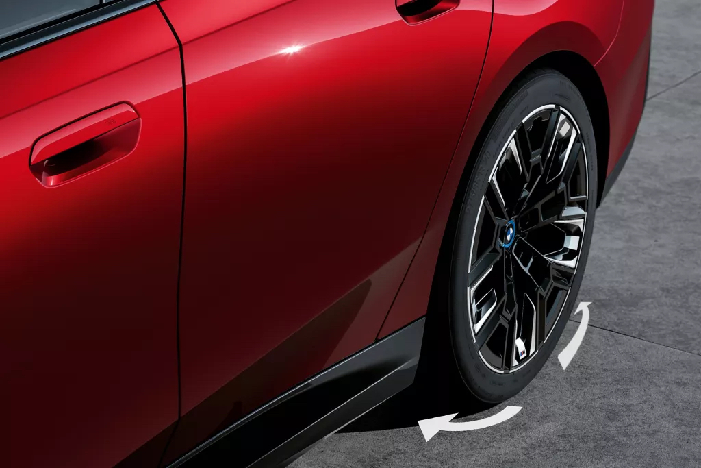 Керований, маневрений і стабільний.