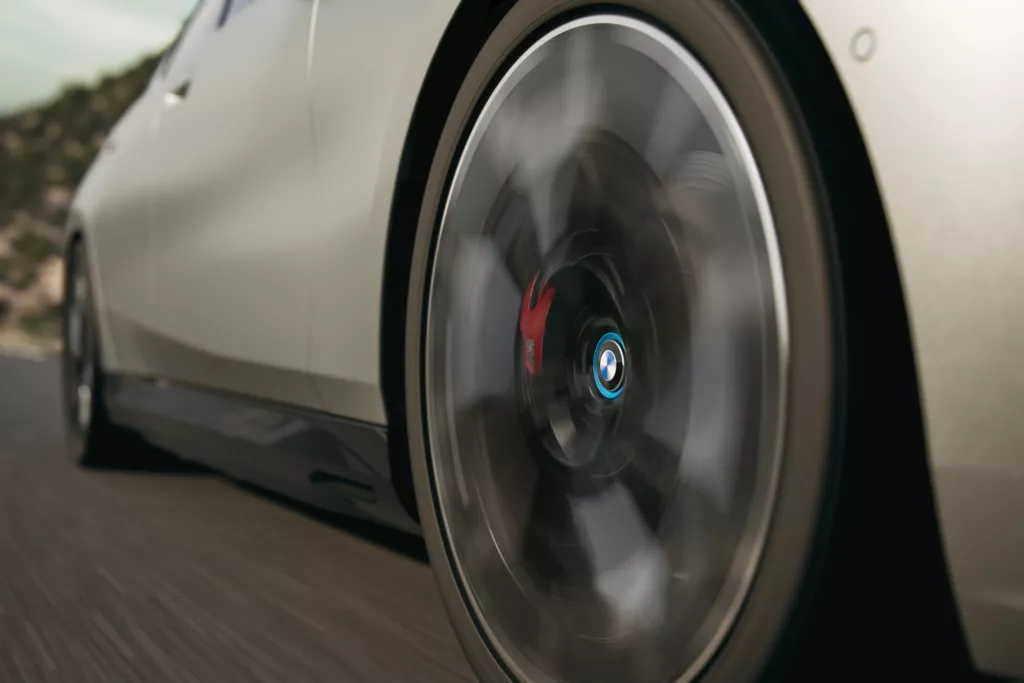 Неперевершена динамічність.