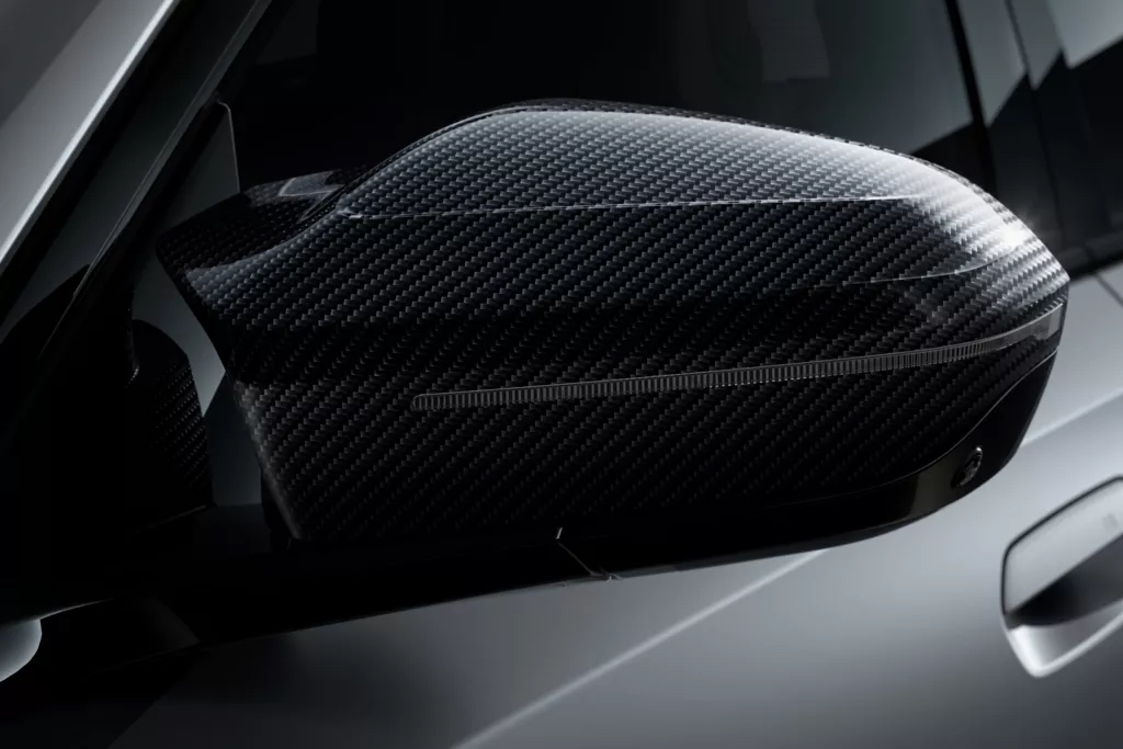 Витончено спортивний.