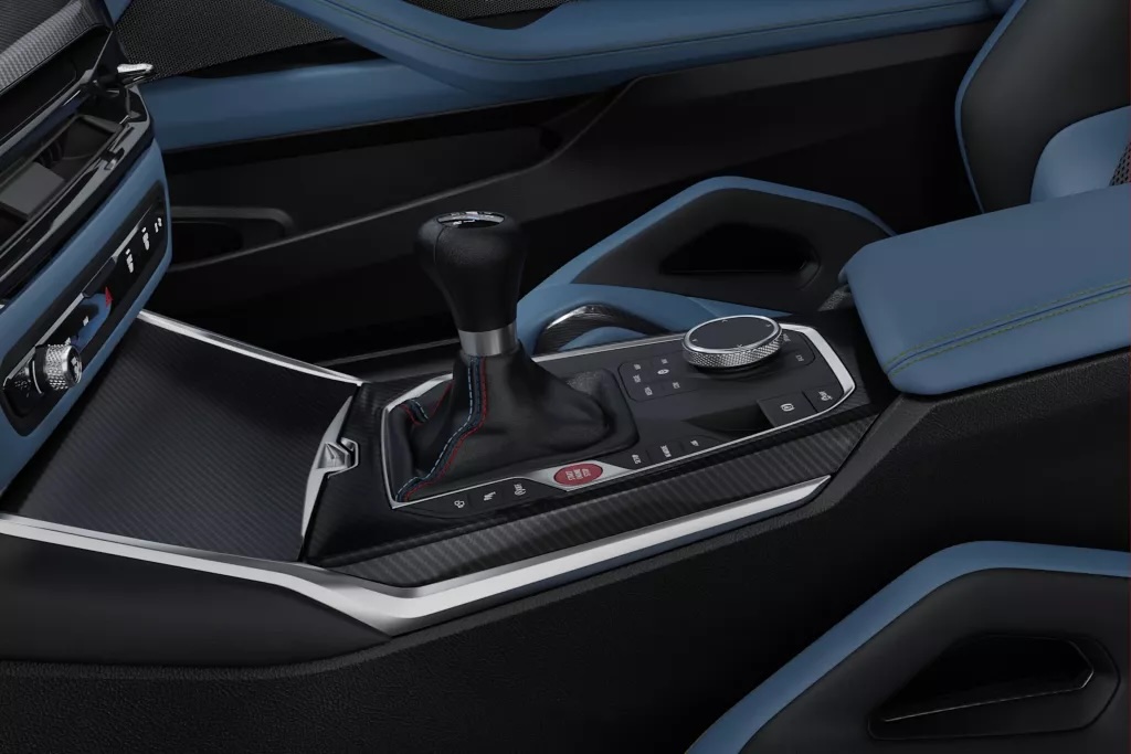 Пряме ручне перемикання передач.