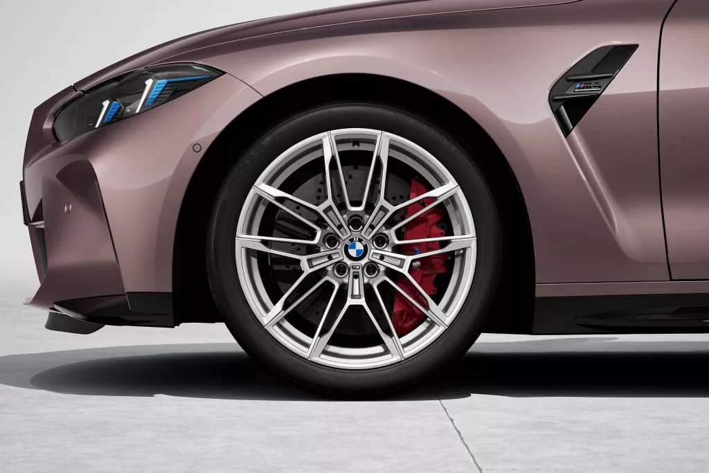 Полегшені колеса для кращої динаміки руху.