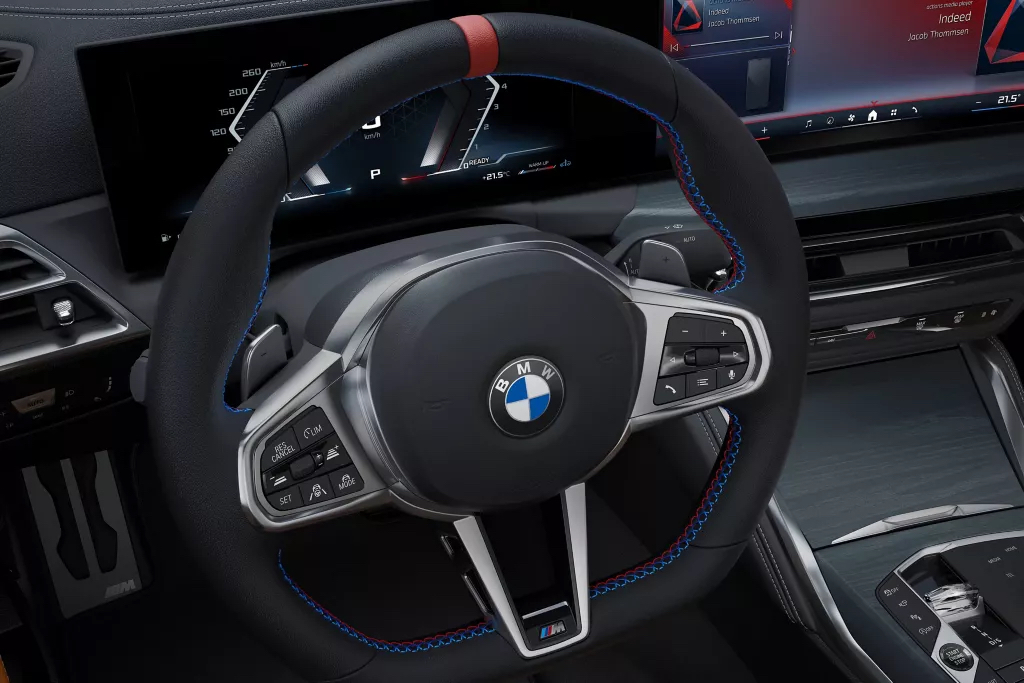 Зручність і контроль за кермом.